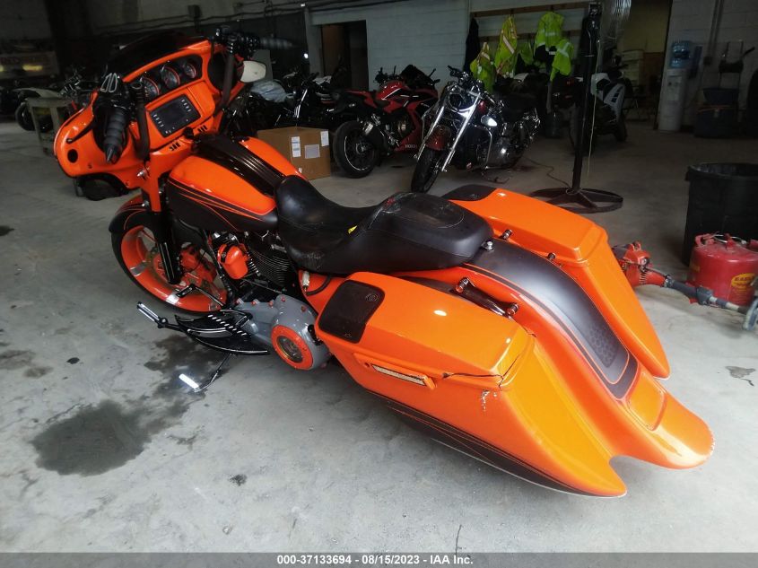 2019 HARLEY-DAVIDSON FLHXSE 1HD1PXL19KB950344
