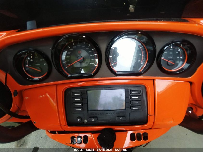 2019 HARLEY-DAVIDSON FLHXSE 1HD1PXL19KB950344