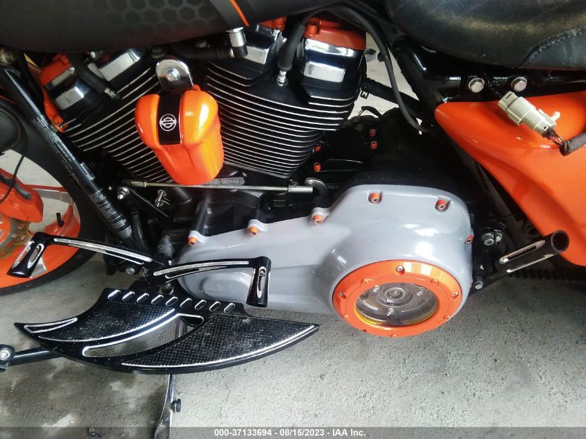 2019 HARLEY-DAVIDSON FLHXSE 1HD1PXL19KB950344