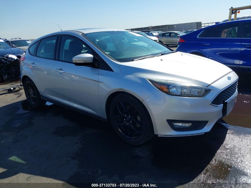 2016 FORD FOCUS SE - 1FADP3K22GL299194