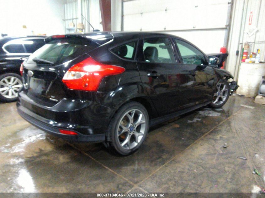 2014 FORD FOCUS SE - 1FADP3K28EL286995