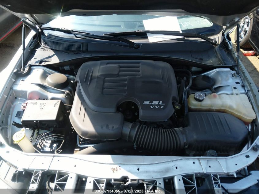 2019 CHRYSLER 300 TOURING - 2C3CCAAG6KH747207