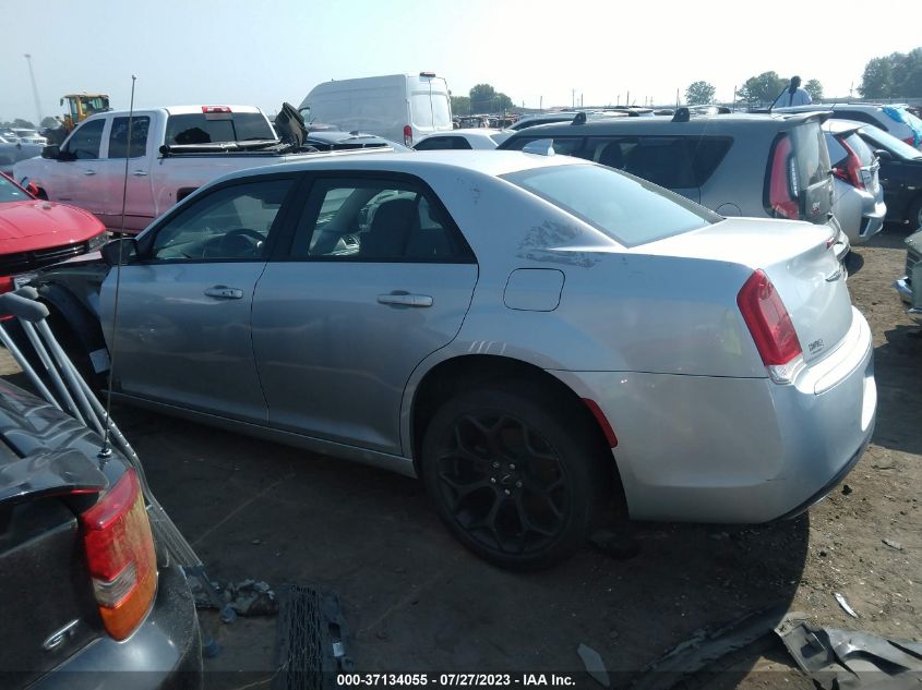 2019 CHRYSLER 300 TOURING - 2C3CCAAG6KH747207