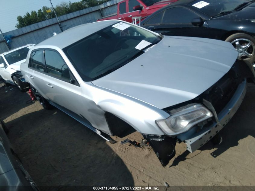 2019 CHRYSLER 300 TOURING - 2C3CCAAG6KH747207