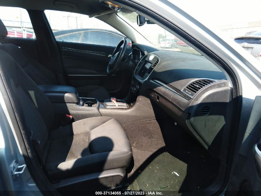 2019 CHRYSLER 300 TOURING - 2C3CCAAG6KH747207