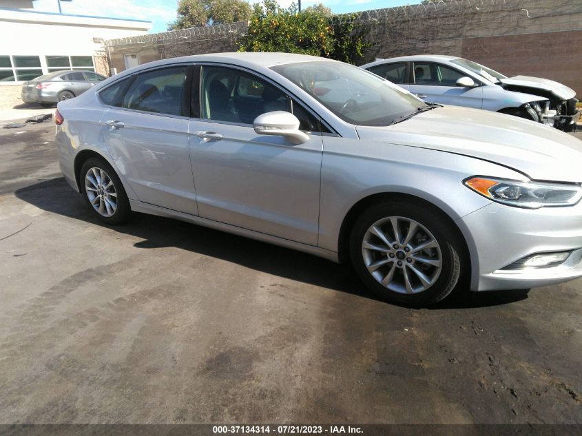 2017 FORD FUSION SE - 3FA6P0HD4HR112606