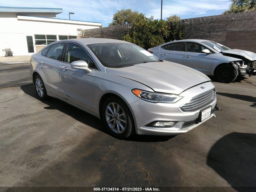 2017 FORD FUSION SE - 3FA6P0HD4HR112606