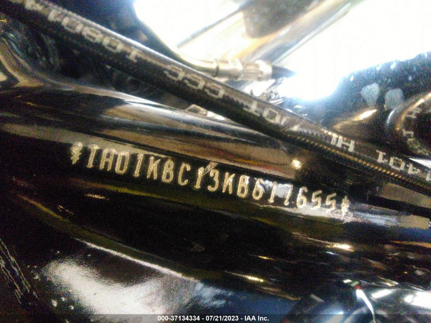 2019 HARLEY-DAVIDSON FLHX - 1HD1KBC13KB617655