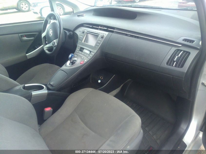 2015 TOYOTA PRIUS FOUR - JTDKN3DU1F1957975