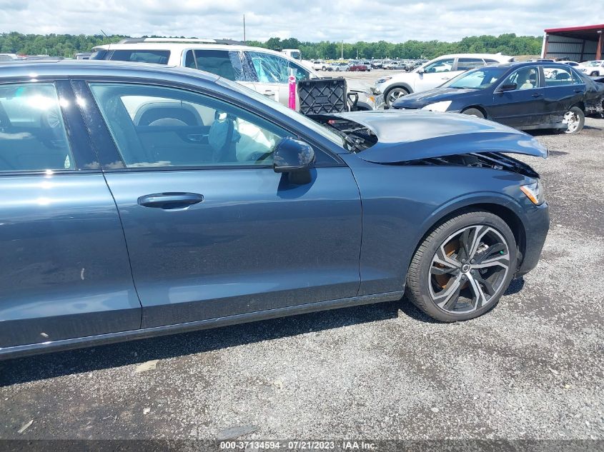 2023 VOLVO S60 PLUS DARK THEME - 7JRL12TL1PG230113