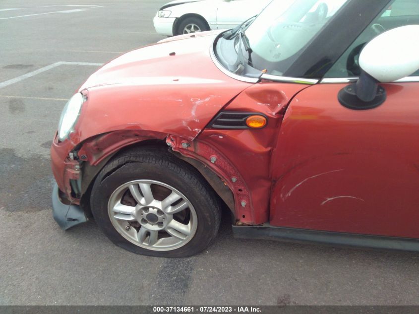 2013 MINI COOPER HARDTOP - WMWSU3C5XDT549356