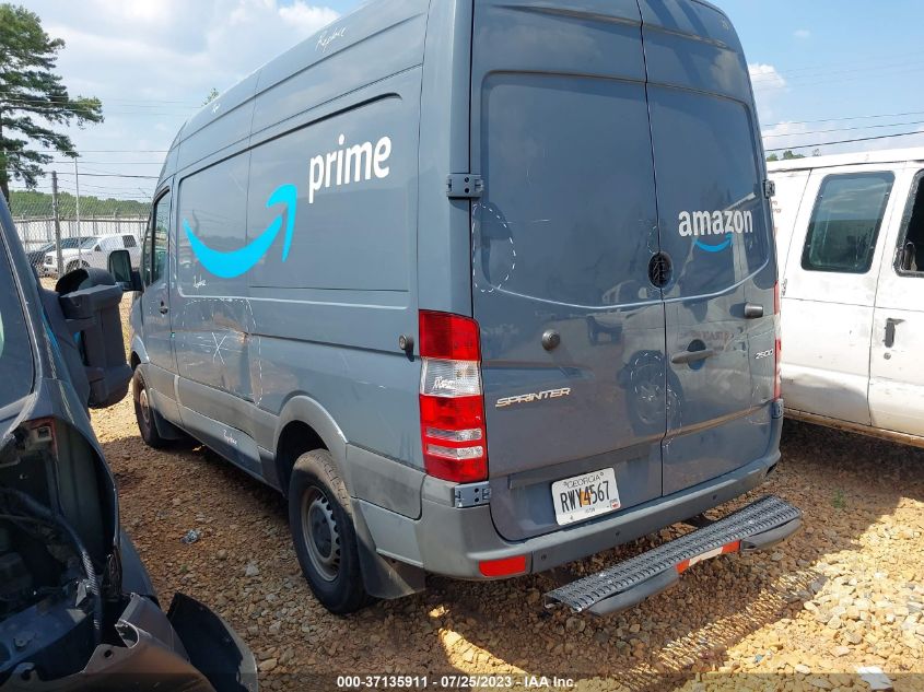 2018 MERCEDES-BENZ SPRINTER CARGO VAN - WD3PE7CD0JP647539