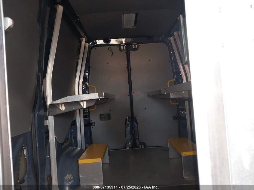 2018 MERCEDES-BENZ SPRINTER CARGO VAN - WD3PE7CD0JP647539