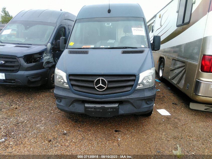 2018 MERCEDES-BENZ SPRINTER CARGO VAN WD3PE7CD4JP638438