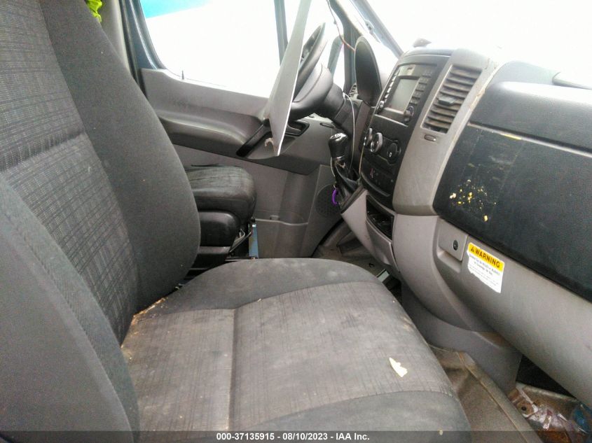 2018 MERCEDES-BENZ SPRINTER CARGO VAN WD3PE7CD4JP638438