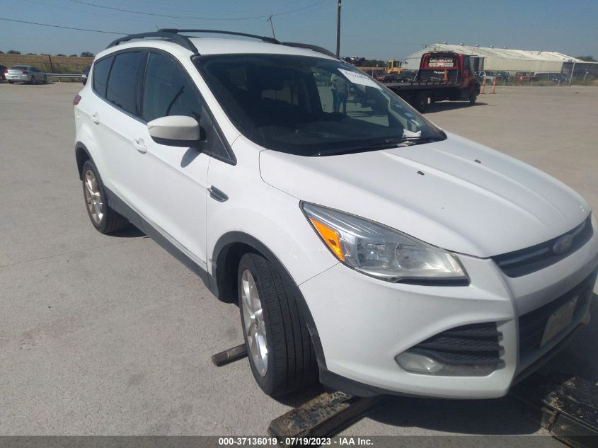 2013 FORD ESCAPE SE - 1FMCU0GX8DUB39176