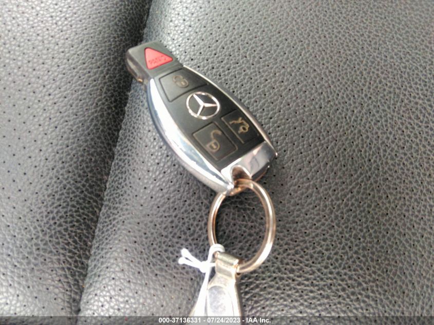 2013 MERCEDES-BENZ C-CLASS C 300 - WDDGF8AB4DR294215
