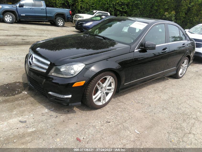 2013 MERCEDES-BENZ C-CLASS C 300 - WDDGF8AB4DR294215
