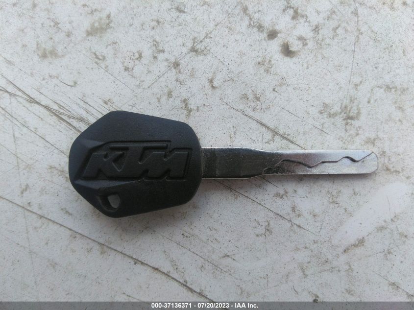 2022 KTM 390 DUKE MD2JPJ406NC263898
