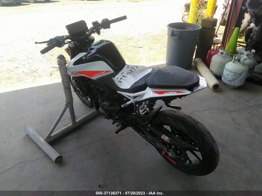 2022 KTM 390 DUKE MD2JPJ406NC263898