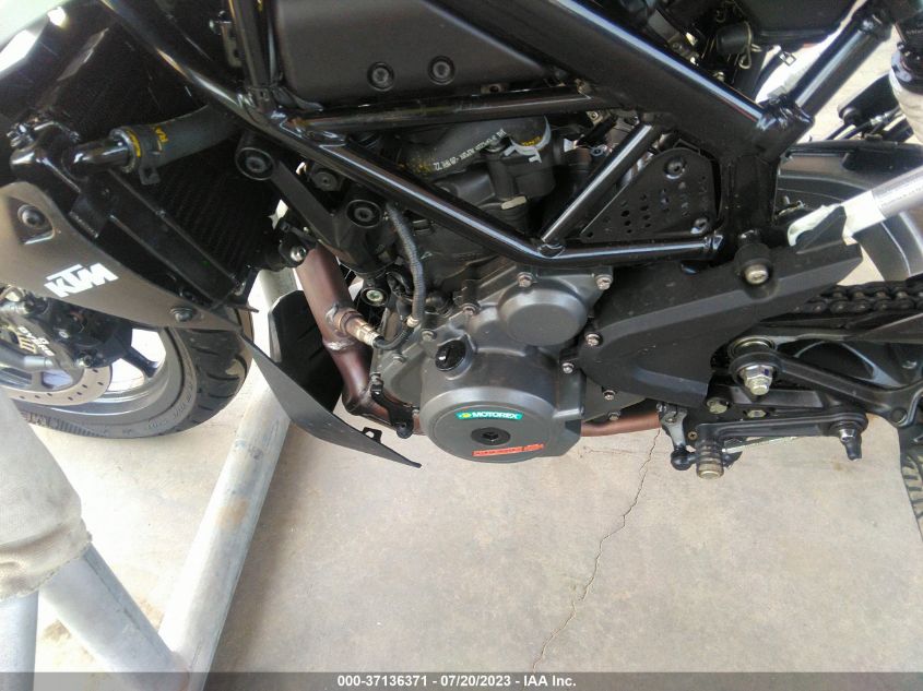 2022 KTM 390 DUKE MD2JPJ406NC263898