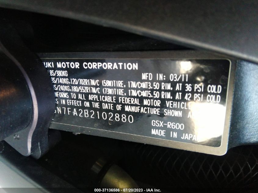 2011 SUZUKI GSX-R600 - JS1GN7FA2B2102880