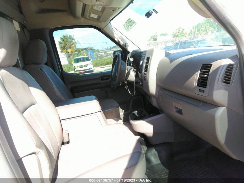 2016 NISSAN NV SV 1N6BF0LY4GN810105