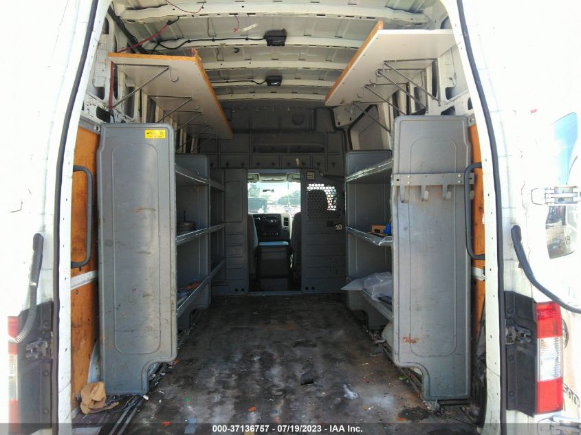 2016 NISSAN NV SV 1N6BF0LY4GN810105