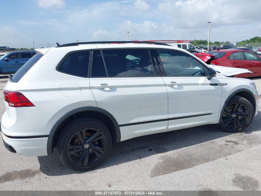 2023 VOLKSWAGEN TIGUAN SE R-LINE BLACK - 3VVCB7AX3PM023681