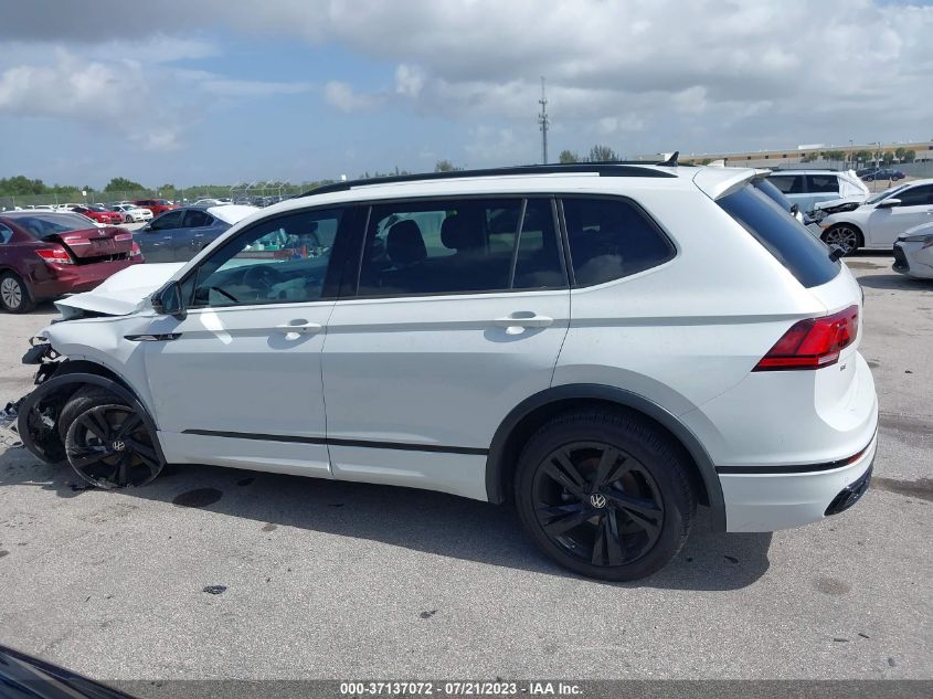 2023 VOLKSWAGEN TIGUAN SE R-LINE BLACK - 3VVCB7AX3PM023681