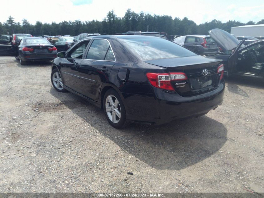 VIN 4T1BF1FK2DU643532 2013 TOYOTA CAMRY no.3