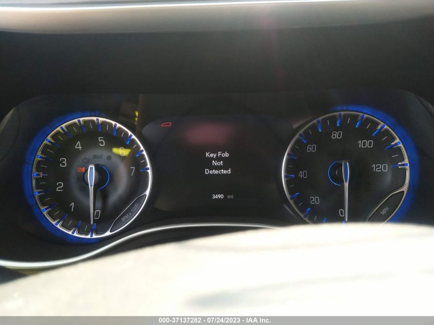 2022 CHRYSLER PACIFICA TOURING L - 2C4RC1BG1NR132194