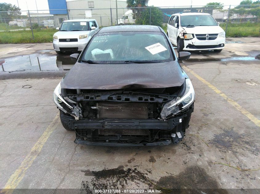 2017 KIA FORTE LX - 3KPFK4A7XHE065772