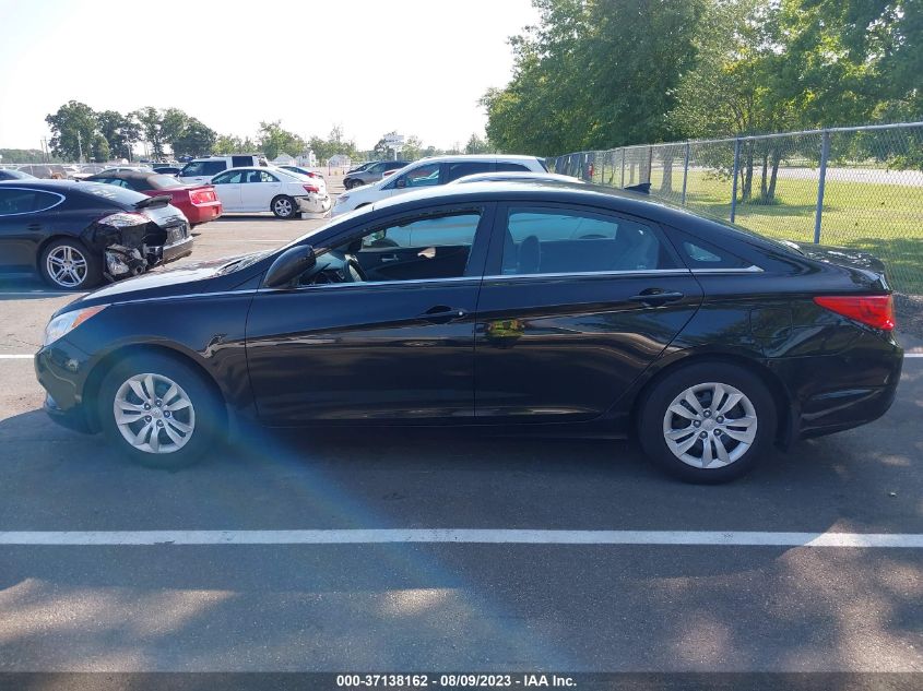 2013 HYUNDAI SONATA GLS PZEV - 5NPEB4AC9DH524756