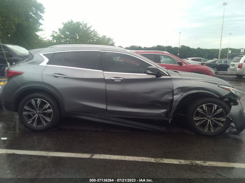 2017 INFINITI QX30 PREMIUM SJKCH5CR8HA024174