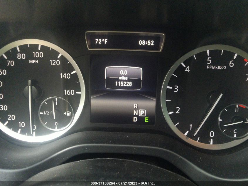 2017 INFINITI QX30 PREMIUM SJKCH5CR8HA024174