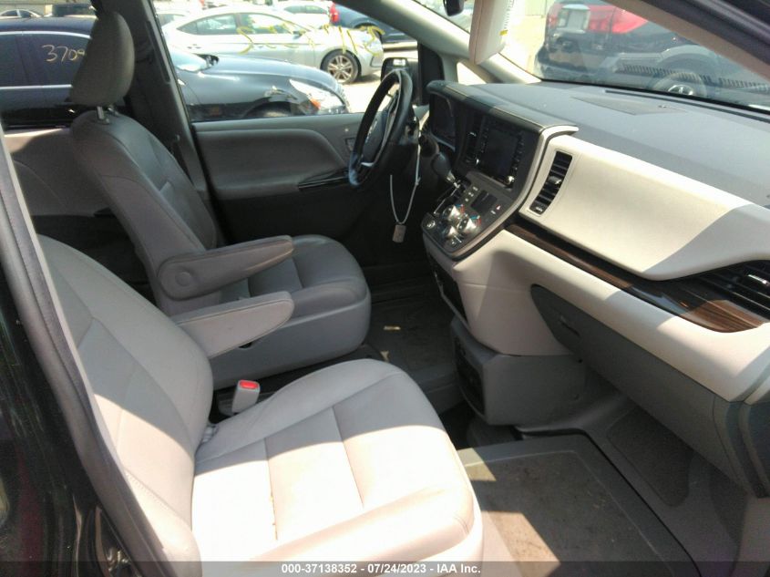 VIN 5TDYZ3DC5LS021250 2020 TOYOTA SIENNA XLE AUTO ACCESS