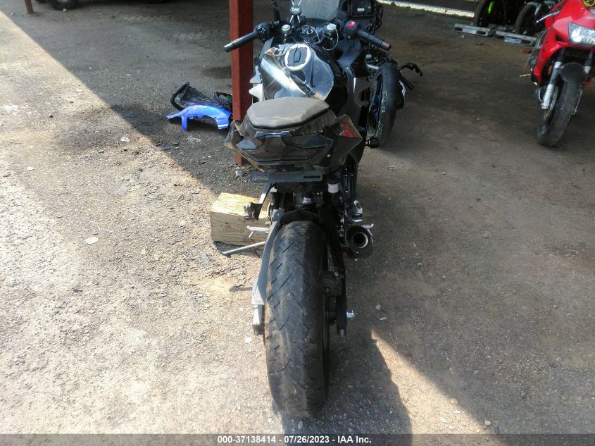 2019 KAWASAKI EX400 JKAEXKH19KDA21805