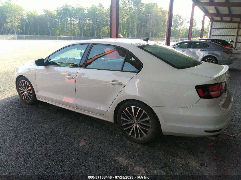 2016 VOLKSWAGEN JETTA SEDAN 1.8T SPORT - 3VWB17AJ2GM299274