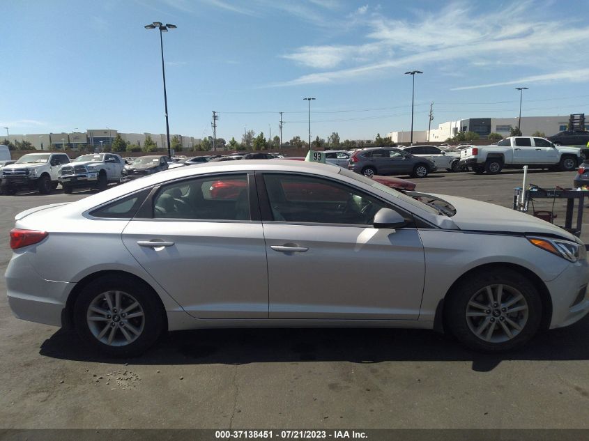 2016 HYUNDAI SONATA 2.4L SE - 5NPE24AF7GH332170