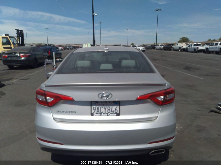 2016 HYUNDAI SONATA 2.4L SE - 5NPE24AF7GH332170