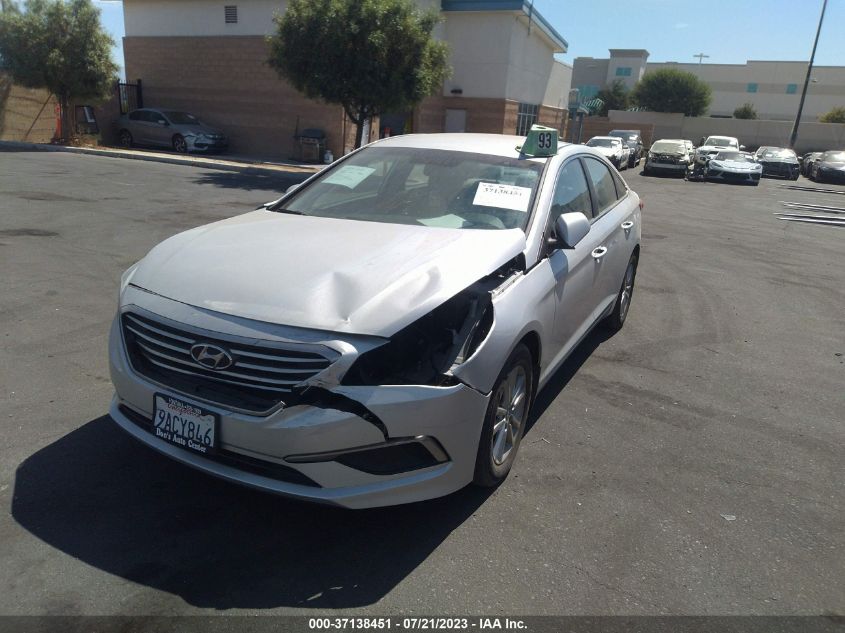 2016 HYUNDAI SONATA 2.4L SE - 5NPE24AF7GH332170