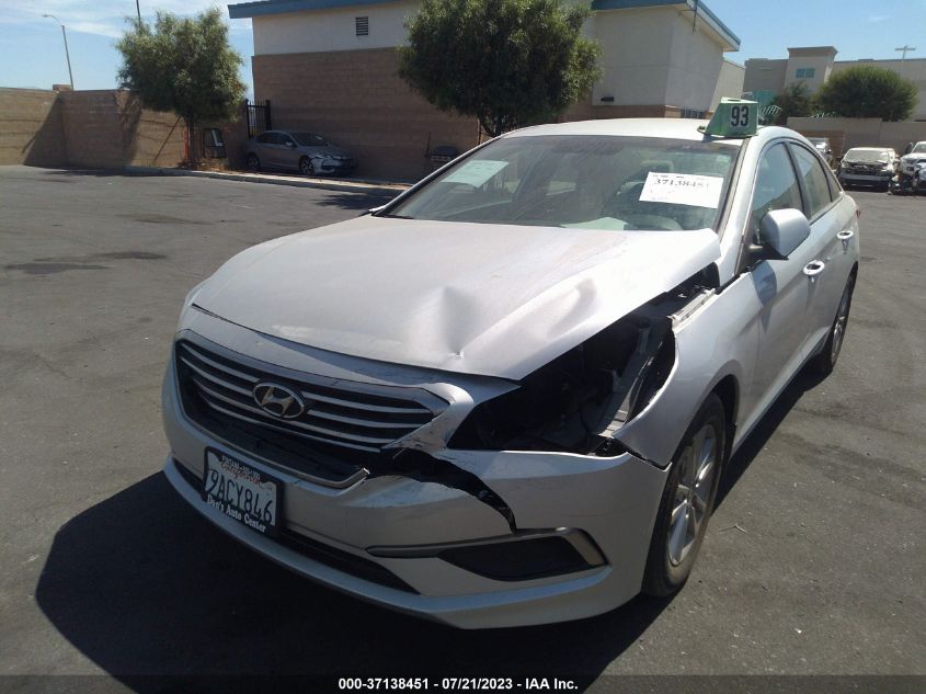 2016 HYUNDAI SONATA 2.4L SE - 5NPE24AF7GH332170