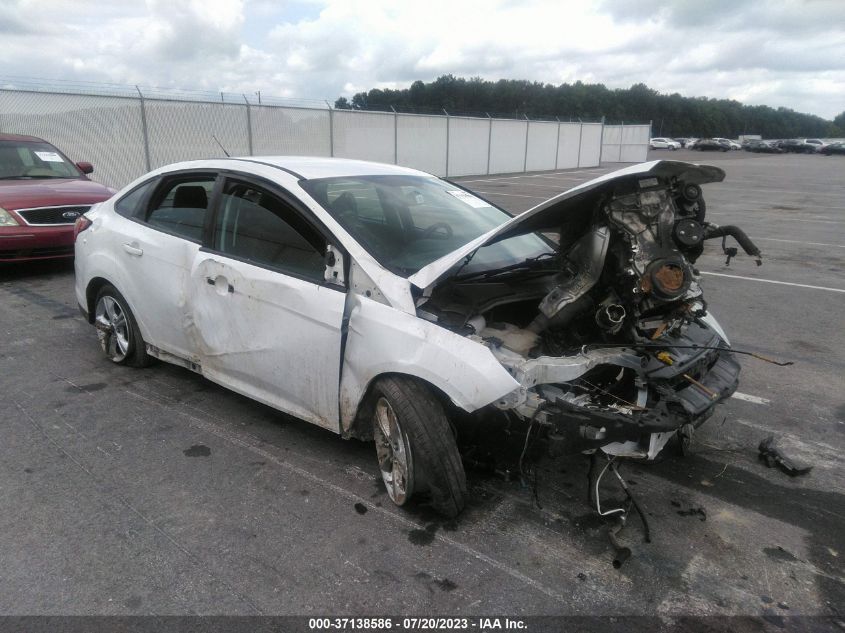 2014 FORD FOCUS SE - 1FADP3F24EL370855