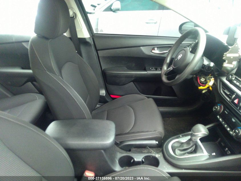 2019 KIA FORTE LXS - 3KPF24AD0KE059136