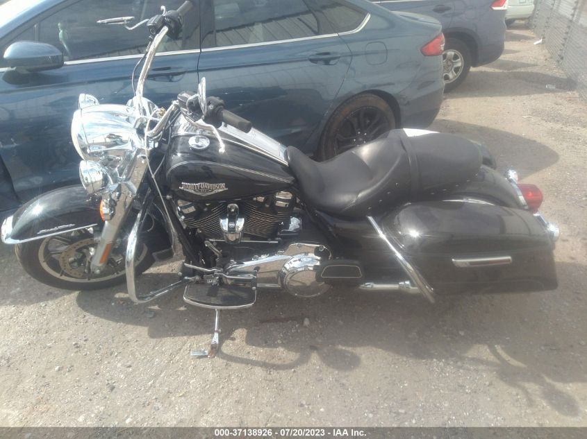2017 HARLEY-DAVIDSON FLHR ROAD KING - 1HD1FBC14HB696833