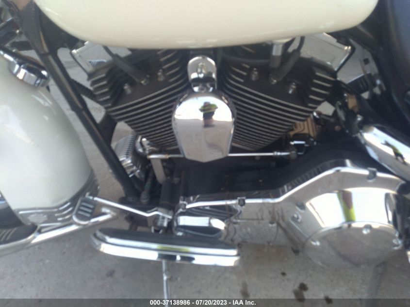 2004 HARLEY-DAVIDSON FLHPI - 1HD1FHW1X4Y704634