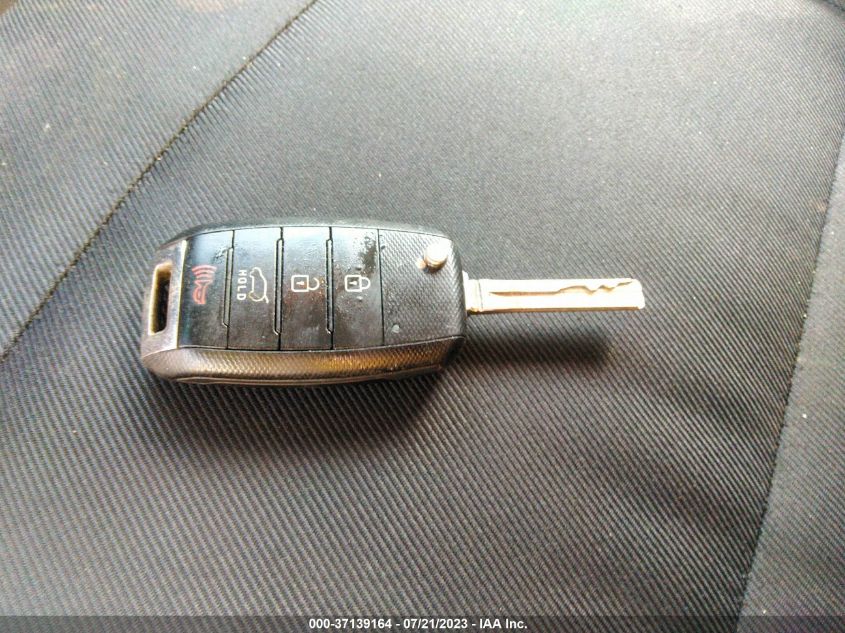 2018 KIA SOUL + - KNDJP3A5XJ7621606