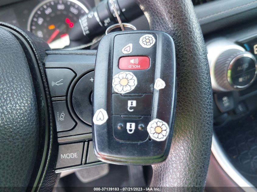 2020 TOYOTA RAV4 XLE - 2T3P1RFV5LC064653