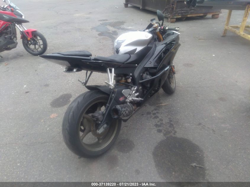 2008 YAMAHA YZFR6 JYARJ16E38A009435